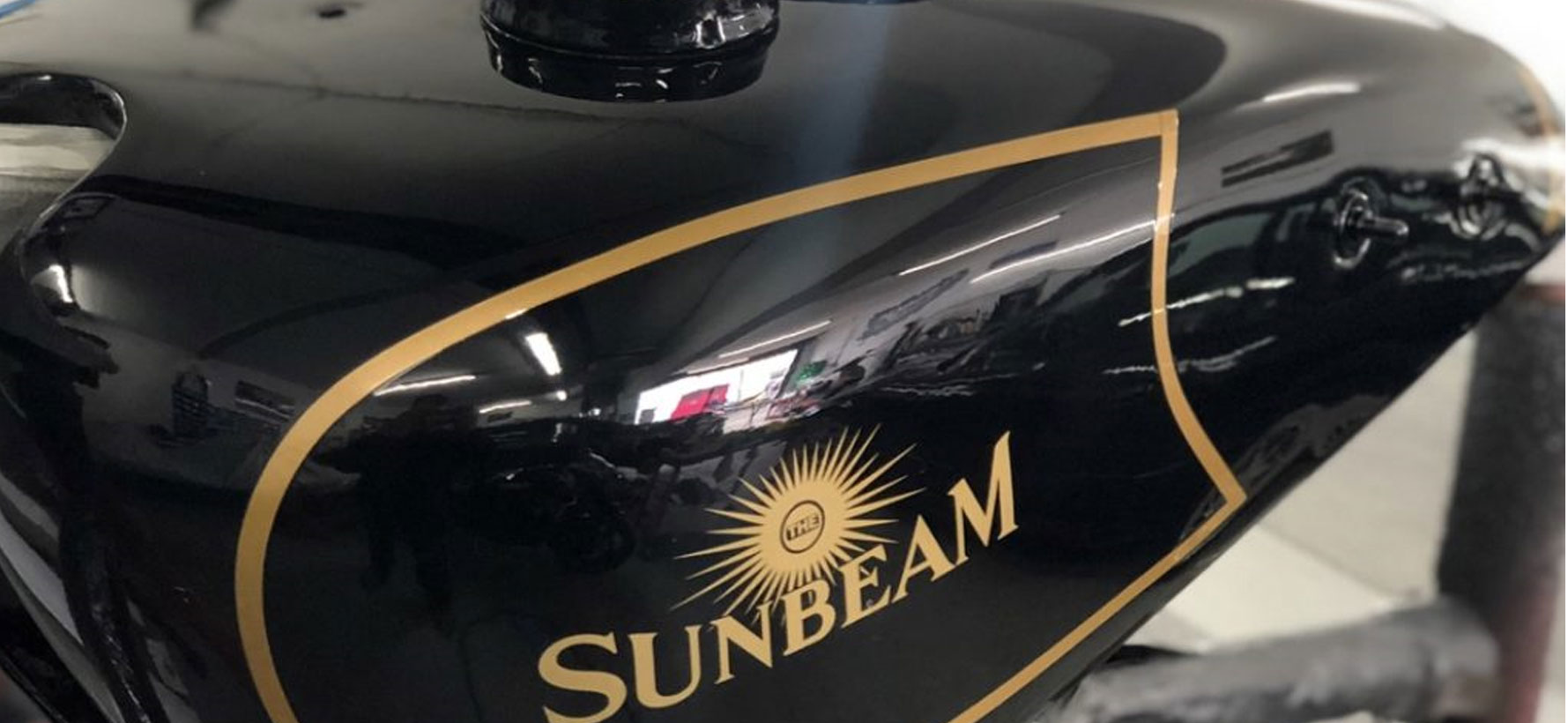 Black-Sunbeam-Tank