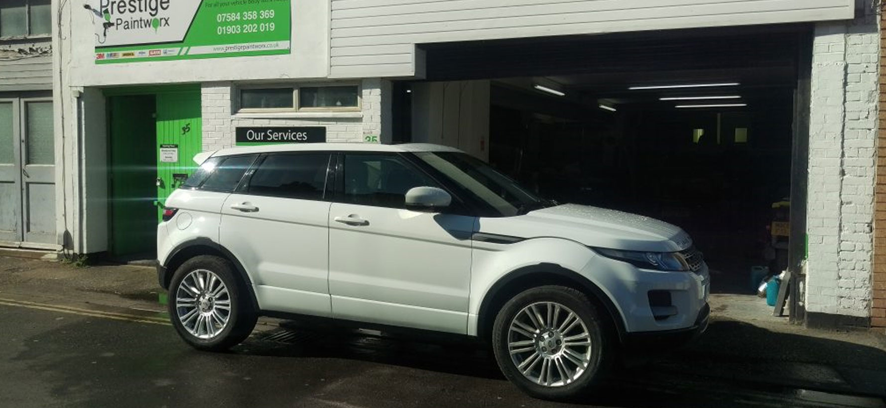 White-Range-Rover